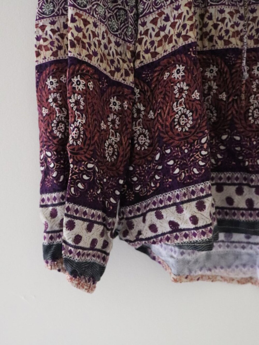 Crosby Women's Boho Peasant Blouse Lrg Mixed Border Print Floral Paisley V-Neck - Picture 7 of 10